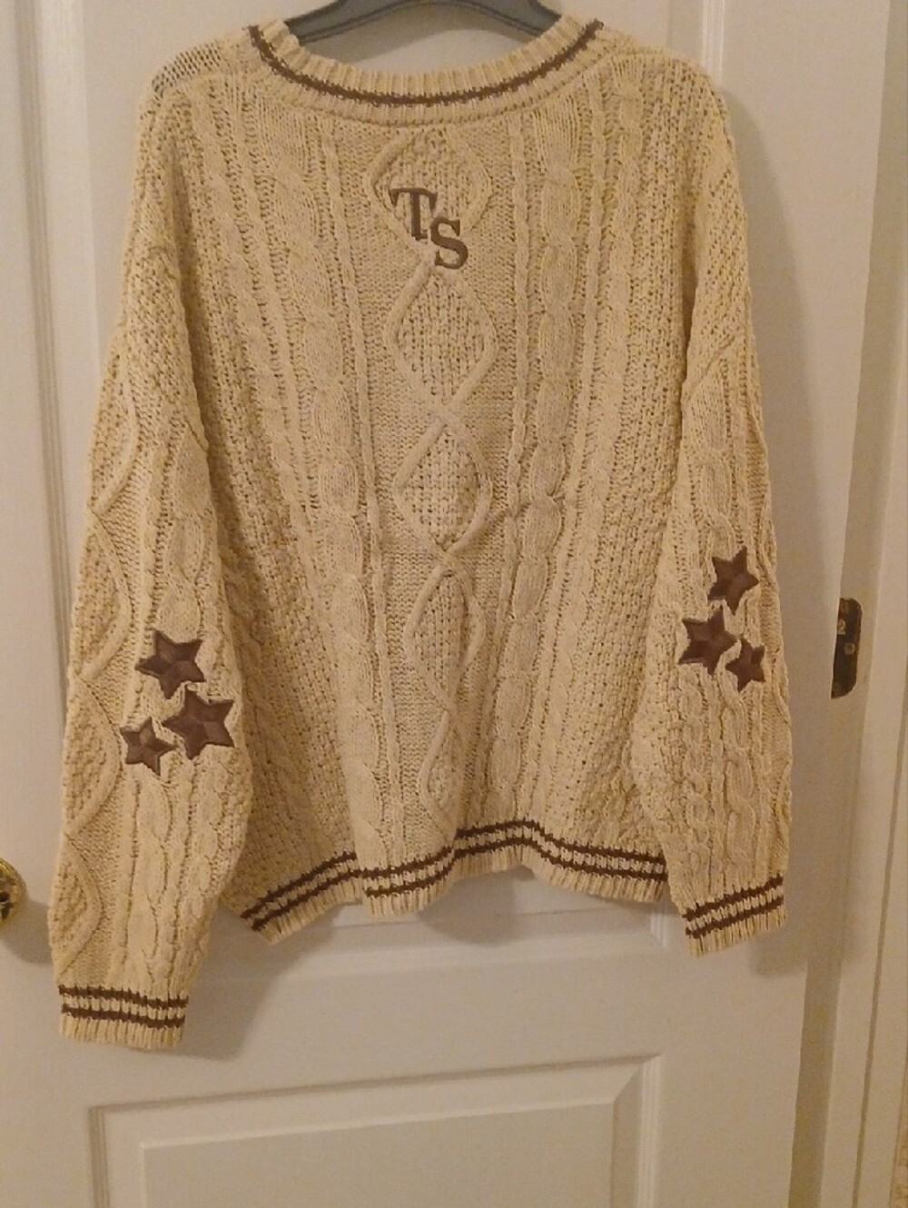 Taylor Swift Ladies Cream Cable Knit Cardigan with Brown Trim & Embroidery. - Picture 9 of 11